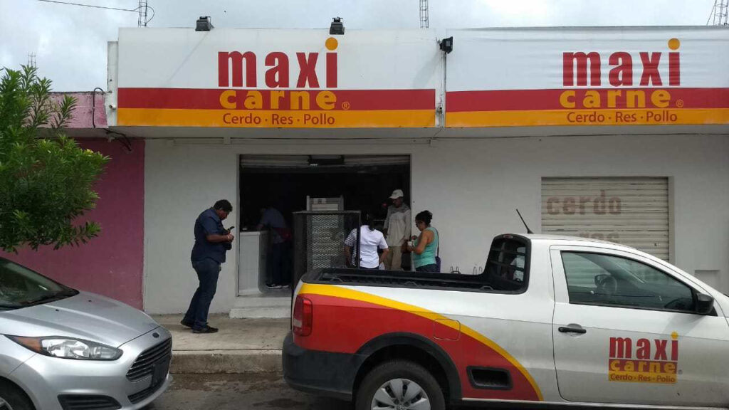 El cierre de tiendas Maxicarne traerá desempleo.
