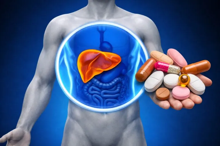 Representación del eje intestino-hígado y daño hepático por alcohol y mala nutrición
