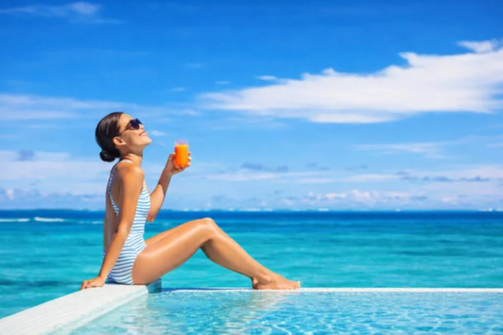 alimentos para la piel mejoran hidratación y apariencia saludable en verano