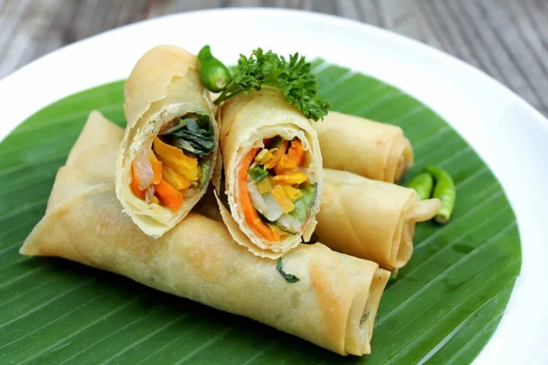 Rollito primavera con verduras salteadas y preparación ligera para conservar sabor y nutrientes
