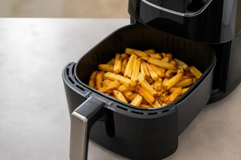 Papas saludables cocinadas con poco aceite y una cocción más ligera para un resultado crujiente.