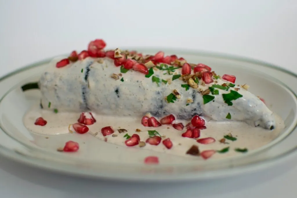 Festival de Chile en Nogada en Puebla con gastronomía tradicional y vistas espectaculares a volcanes