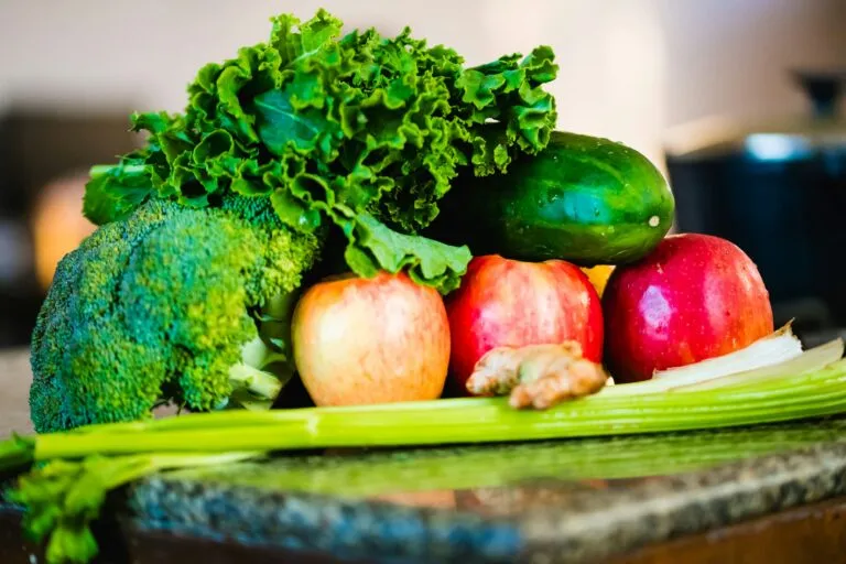 Fibra diaria y alimentos naturales para mantener un tránsito intestinal saludable y una buena digestión.