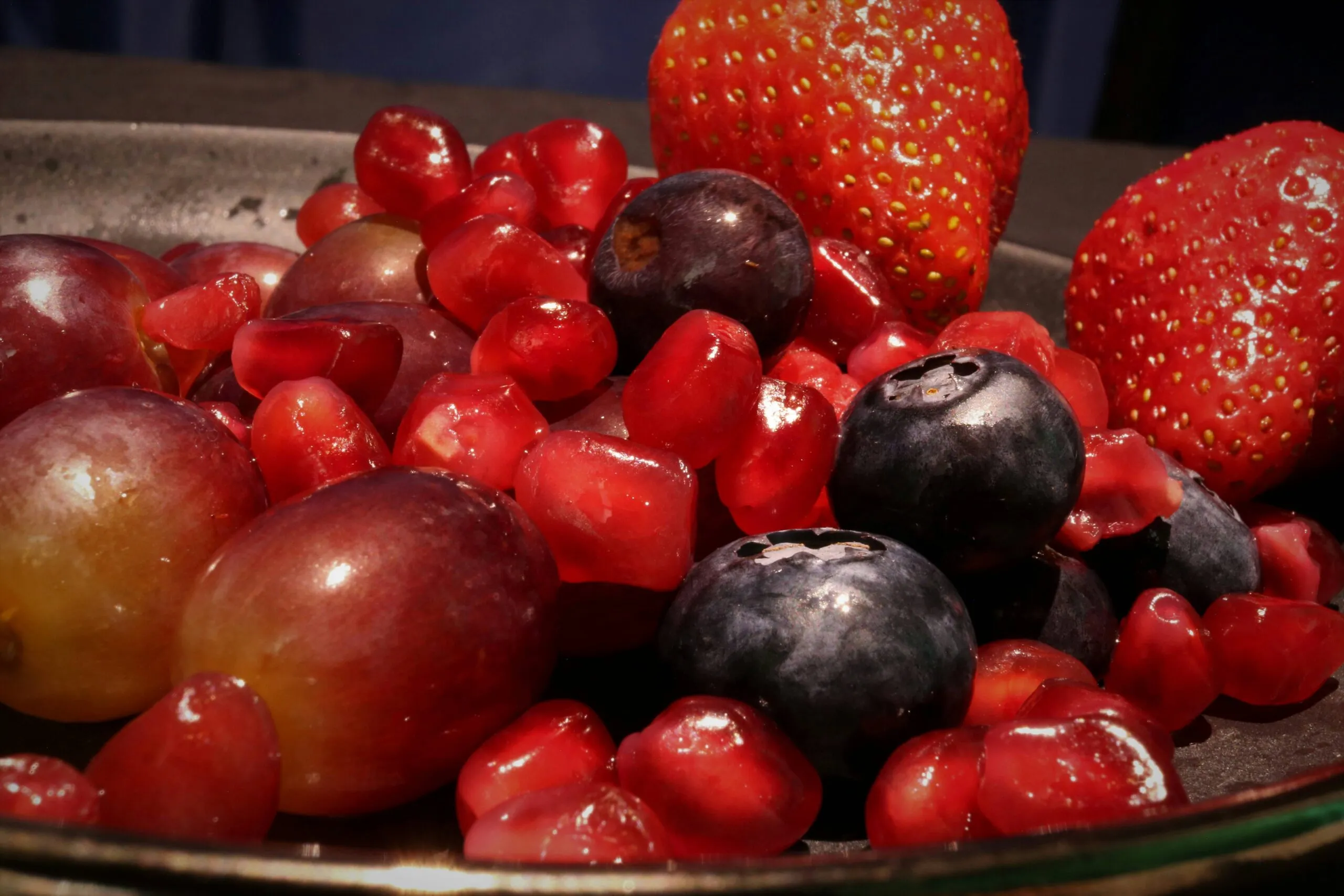 Menopausia y alimentación con frutos rojos, semillas de lino y otros alimentos saludables