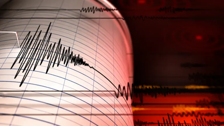 Sismógrafo registra movimiento sísmico relacionado con el sismo en Colombia
