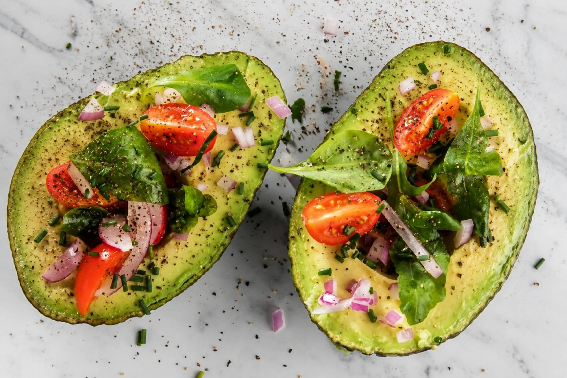 Recetas con aguacate frescas y fáciles para preparar durante el verano
