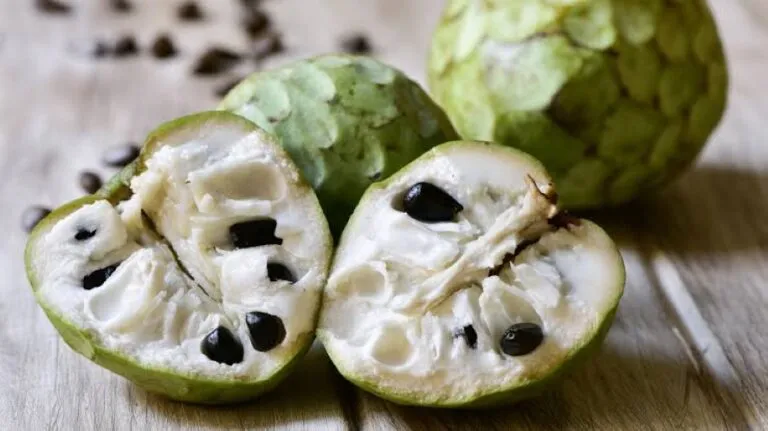 Chirimoya con vitamina C y potasio como parte de una dieta equilibrada